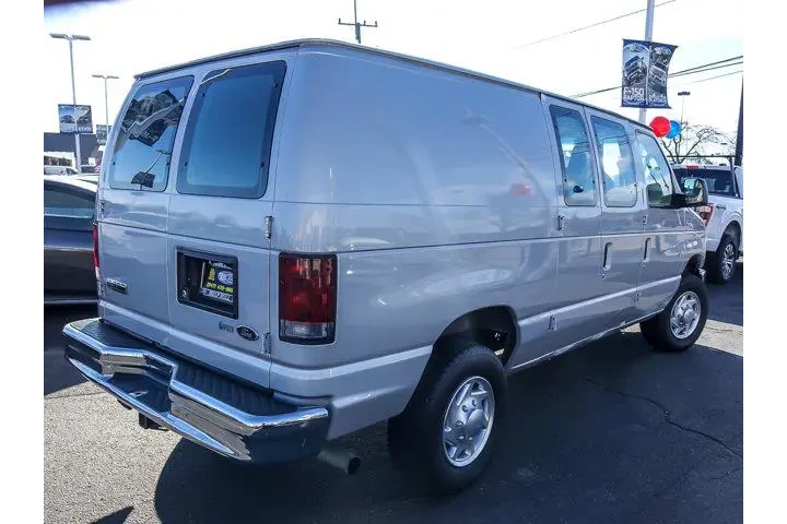 $17890 : Ford E-Series 2010 E-350 SD image 8