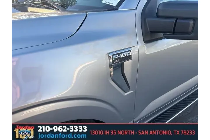 $39349 : Ford F-150 2023 4x4 XLT 4dr image 4