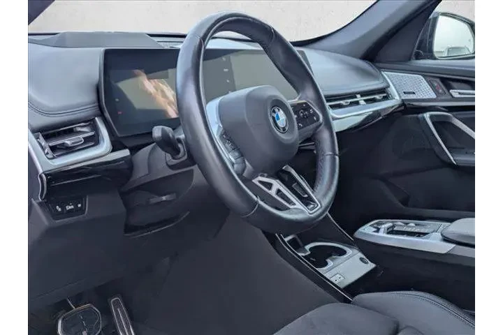 $33465 : BMW X1 2024 AWD xDrive28i 4d image 10