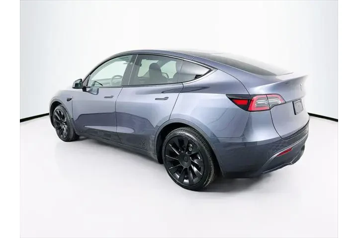 $31743 : Tesla Model Y 2023 AWD Long image 5