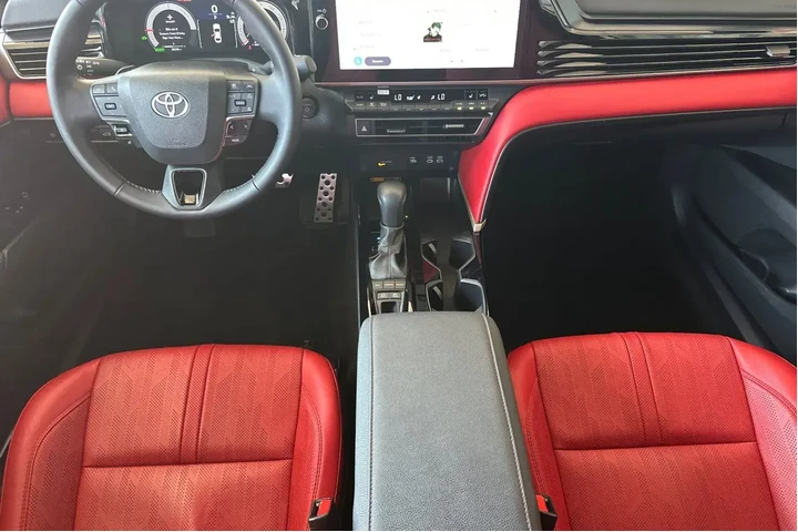 $36900 : Toyota Camry 2025 XSE 4dr Se image 6