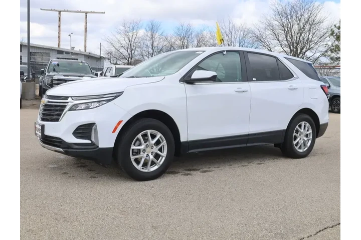 $22977 : Chevrolet Equinox 2024 4x4 L image 3