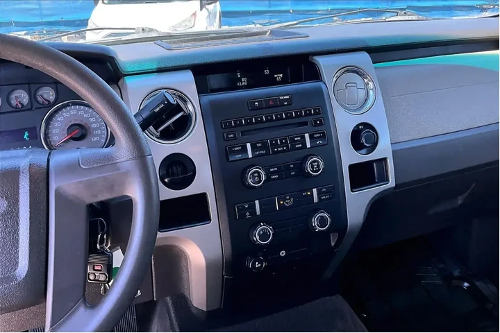 $11553 : Ford F-150 2009 4x2 XL 4dr S image 6