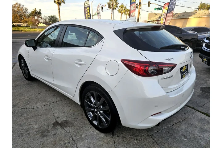 $13995 : 2018 MAZDA3 s Grand Touring A image 6