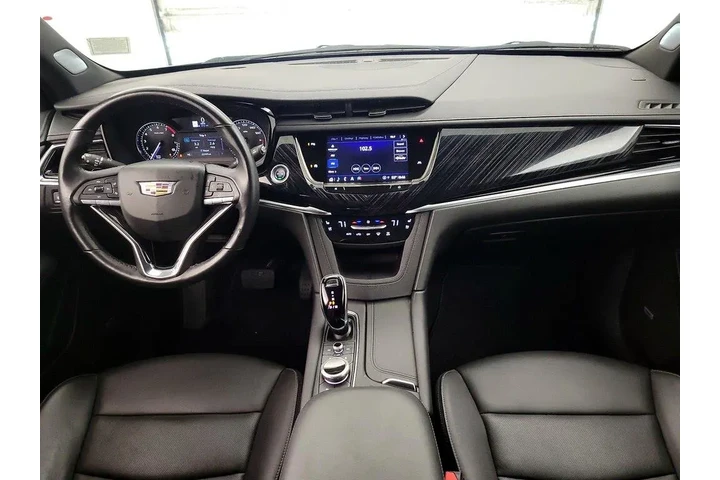 $38998 : Cadillac XT6 2025 Premium Lu image 9