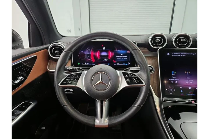 $39998 : Mercedes-Benz GLC 2024 GLC 3 image 10