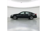 $24998 : Nissan Altima 2023 2.5 SV 4d thumbnail