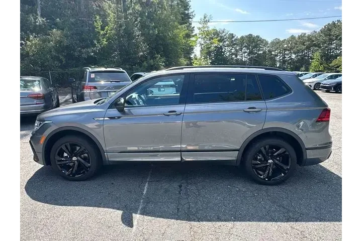 $26719 : Volkswagen Tiguan 2024 SE R- image 4