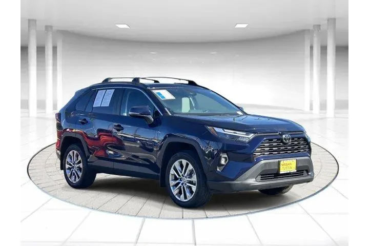 $28999 : Toyota RAV4 2022 XLE Premium image 5