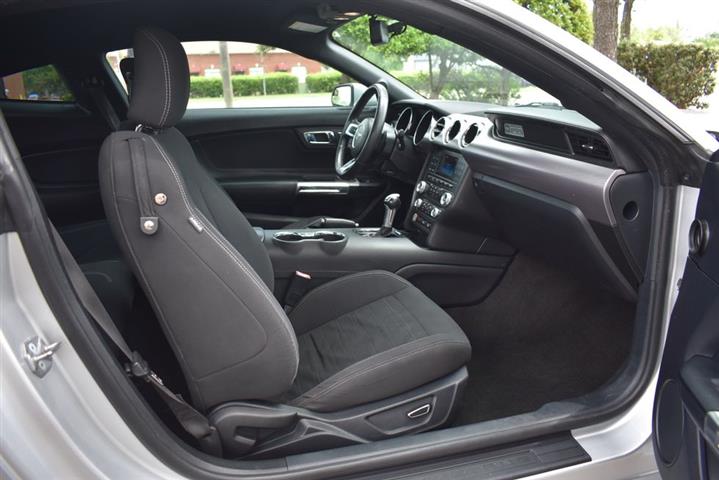 2015 Mustang GT image 4