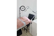 Se vende salón de estética thumbnail