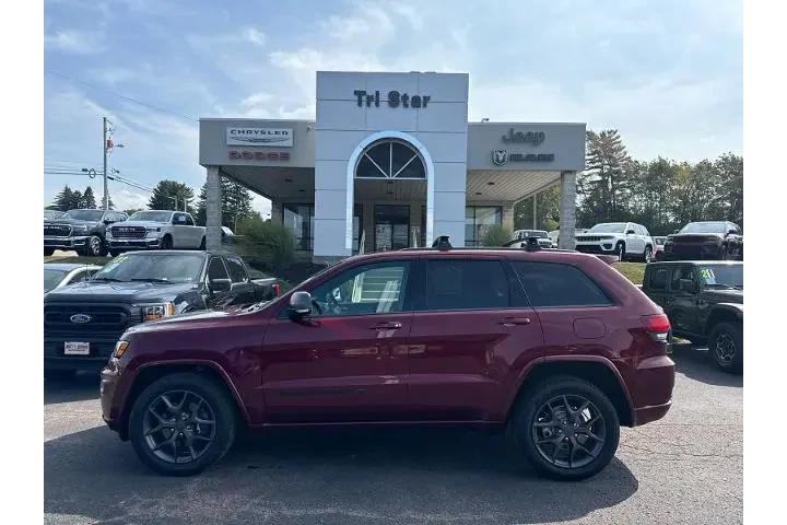 $28988 : Jeep Grand Cherokee 2021 4x4 image 1