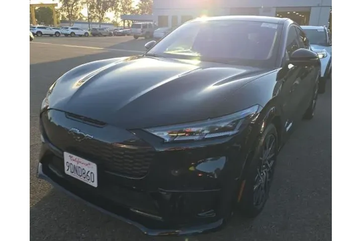 $30800 : Ford Mustang Mach-E 2022 AWD image 1
