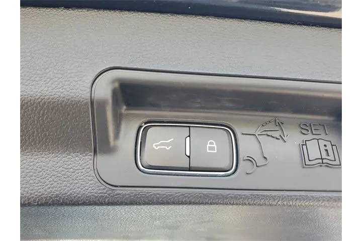 $26990 : Ford Explorer 2023 XLT 4dr S image 9