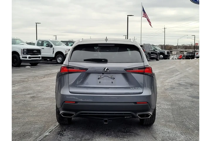 $32540 : Lexus NX 300 2021 AWD 4dr Cr image 5