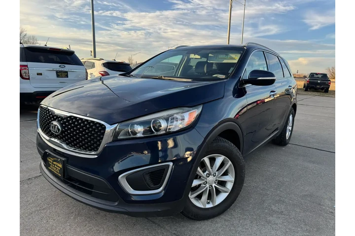 $8999 : 2016 Sorento LX 2WD image 3