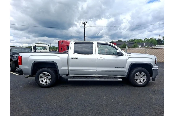 $27500 : 2017 GMC Sierra 1500 SLE Crew image 7