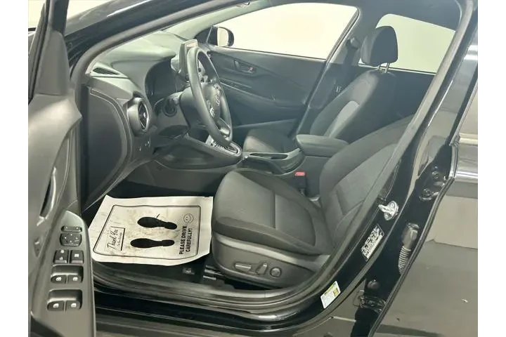 $22205 : Hyundai KONA 2023 AWD SEL 4d image 9