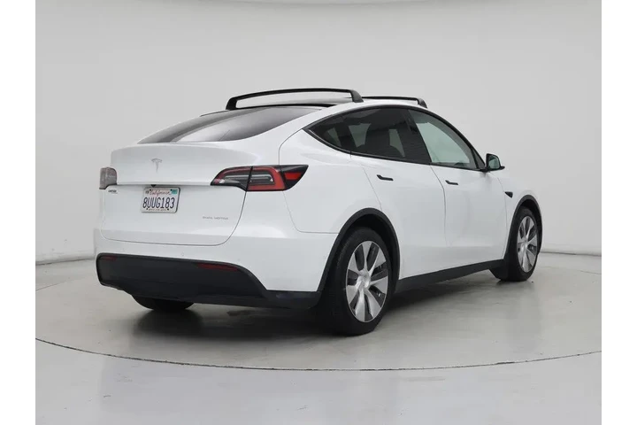 $31998 : Tesla Model Y 2021 AWD Long image 8