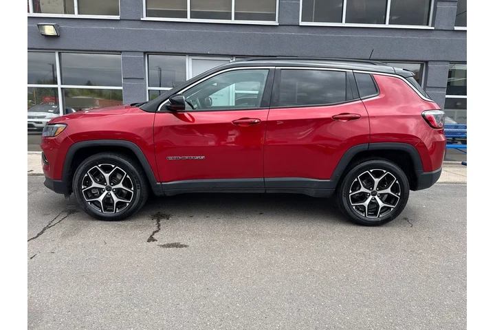 $24995 : 2025 Compass Limited 4x4 image 6