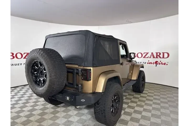 $16000 : Jeep Wrangler 2015 4x4 Sahar image 8