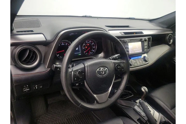 $22998 : Toyota RAV4 2018 SE 4dr SUV image 9