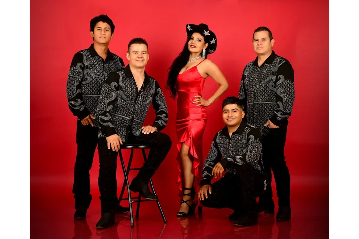 GRUPO VERSÁTIL EN LAS VEGAS image 1