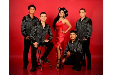 GRUPO VERSÁTIL EN LAS VEGAS en Las Vegas