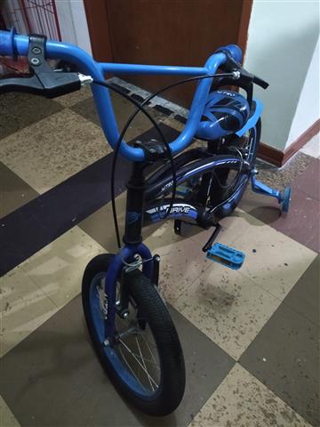 $220000 : Vendo bicicleta para niño años image 3