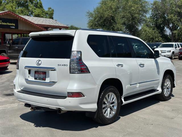 $25197 : 2014 GX 460 image 10