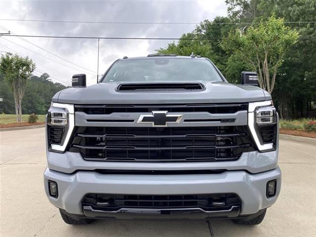 2024 Silverado 2500HD LT Crew image 2