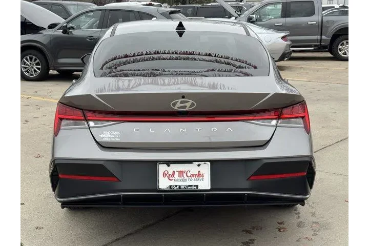$21477 : Hyundai ELANTRA 2024 SEL 4dr image 6