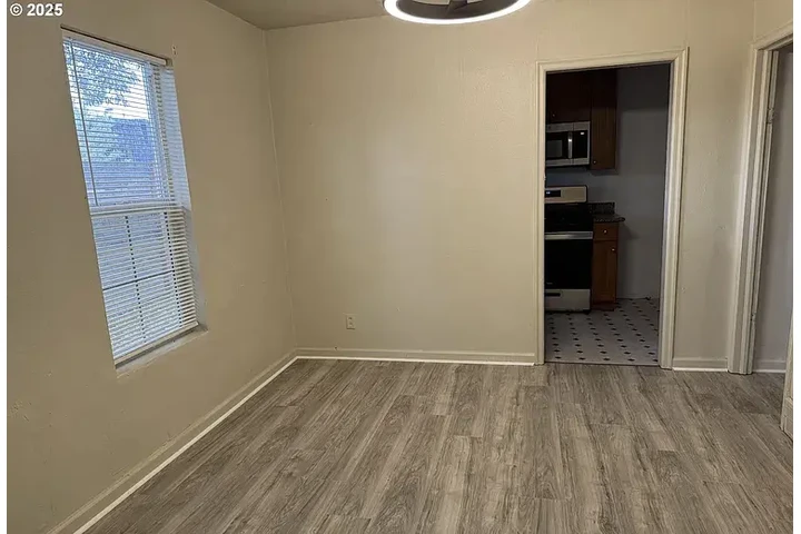 $1500 : HOUSE FOR RENT IN OREGON image 5