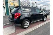 $9495 : 2017 Equinox LS thumbnail