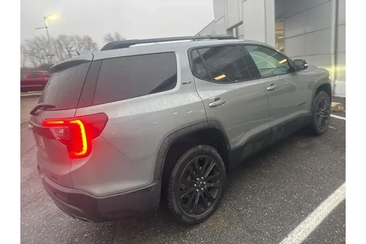 $30709 : GMC Acadia 2023 4x4 SLT 4dr image 6