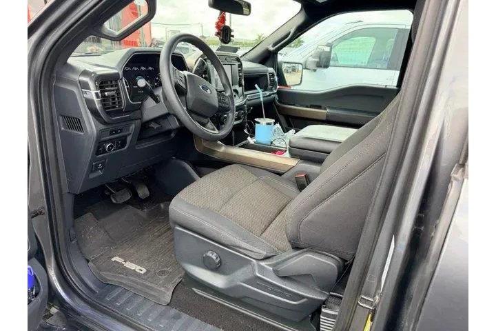 $33411 : Ford F-150 2023 4x4 XL 4dr S image 5