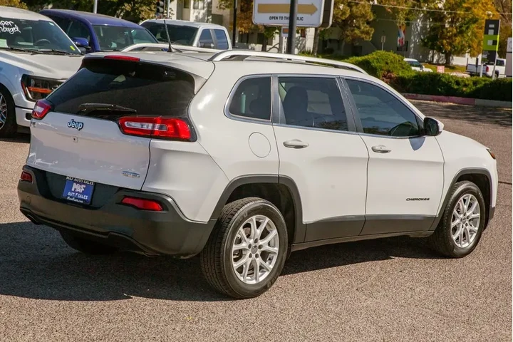 2018 Cherokee Latitude Plus F image 5