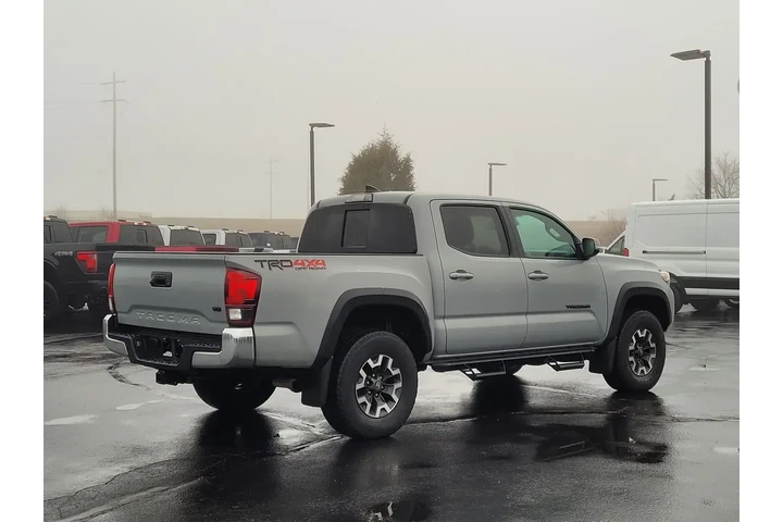 $34295 : Toyota Tacoma 2019 4x4 TRD P image 4