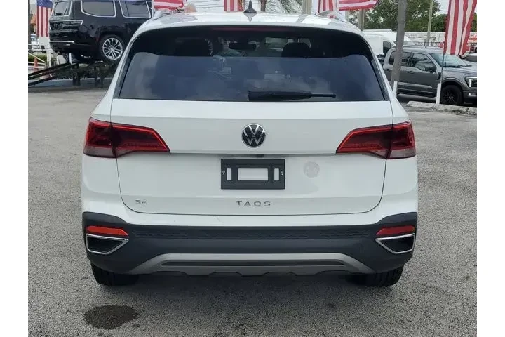 $19991 : Volkswagen Taos 2024 SE 4dr image 5