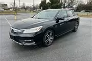 $13500 : 2016 Accord Touring thumbnail