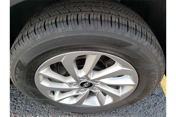 $11997 : Hyundai TUCSON 2016 AWD SE 4 image 9