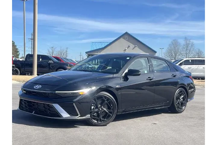 $26488 : Hyundai ELANTRA 2025 N Line image 1