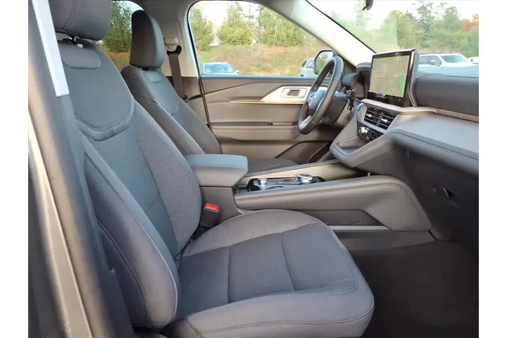 $38999 : Ford Explorer 2026 AWD Activ image 8