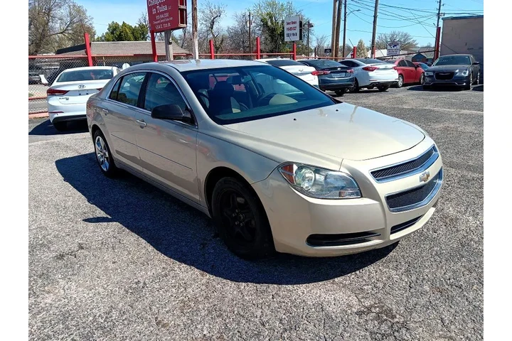 $5000 : 2010 Malibu LS image 2