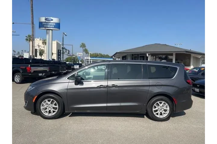 $17988 : Chrysler Pacifica 2020 Touri image 3