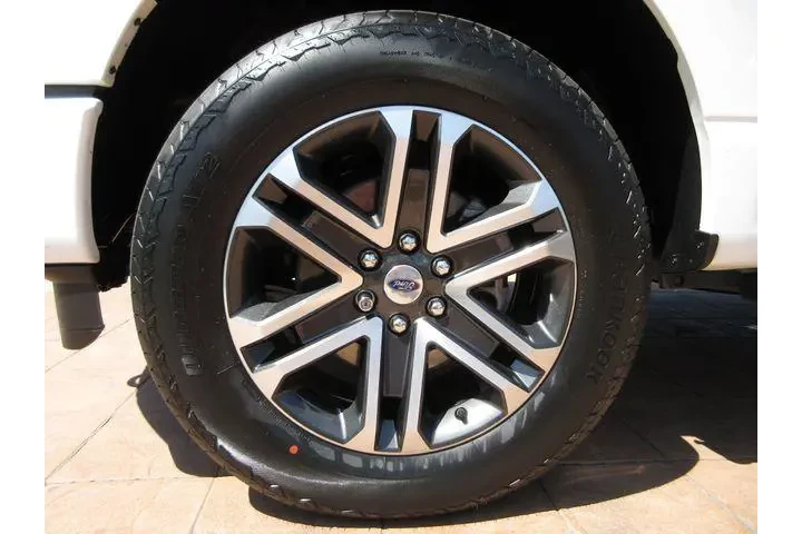 $36691 : Ford F-150 2023 4x4 XLT 4dr image 8