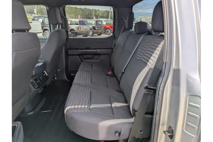 $31990 : Ford F-150 2023 4x2 XL 4dr S image 7