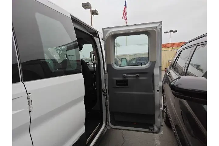 $28085 : Ford Transit 2019 350 XL 3dr image 4