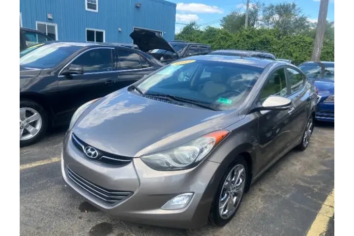 $7500 : 2013 Elantra Limited image 2