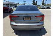 $12950 : Volvo S60 2019 AWD T6 Moment thumbnail